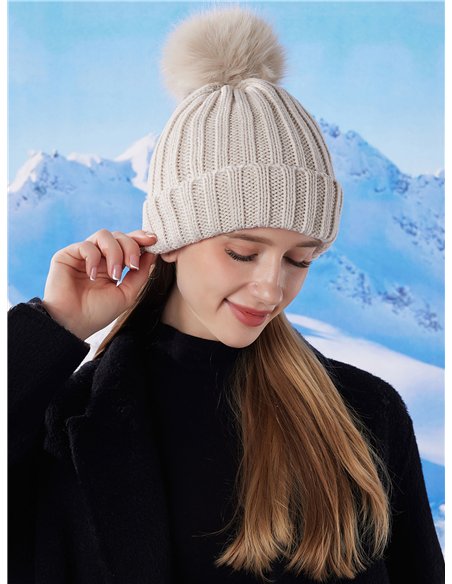 Gorro punto canalé pompon