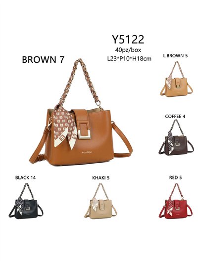 Bolso tote detalle asa cadenas