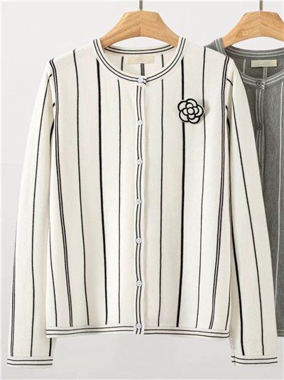 Chaqueta punto franjas broche de flor