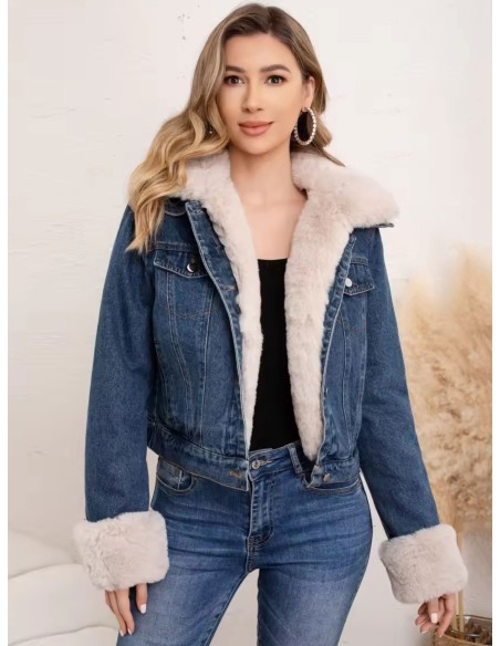 Cazadora denim acolchado cuello pelo