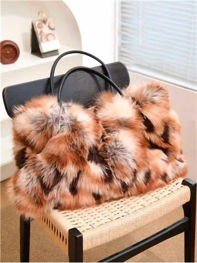 Bolso shopper maxi de pelo 2