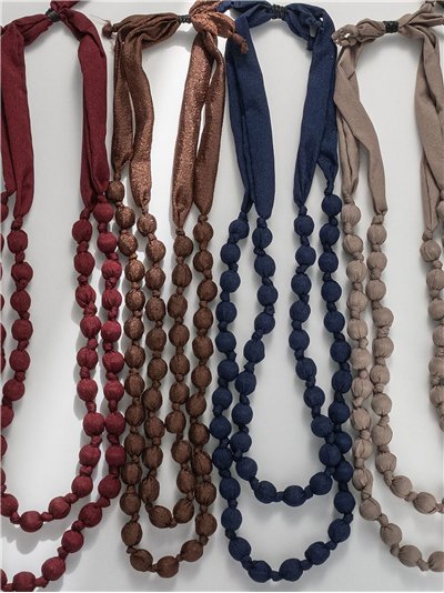 Collar cuerda abalorios 2