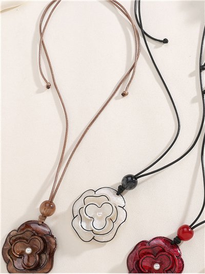 Collar cuerda colgante flor de resina 2