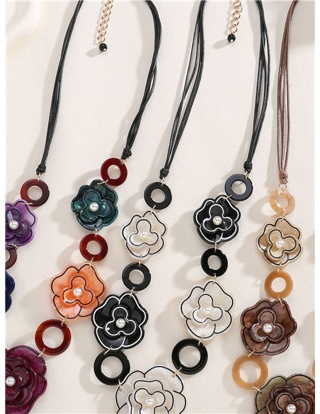 Collar cuerda flores múltiples de resina
