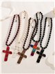 Collar cuentas con colgante cruz de resina