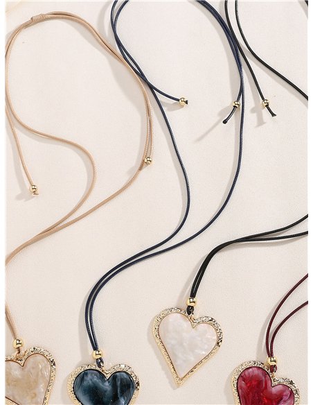 Collar cuerda con colgante corazón de resina