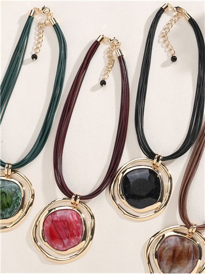 Collar cuerda con colgante circular de resina 2