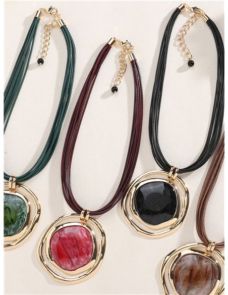 Collar cuerda con colgante circular de resina