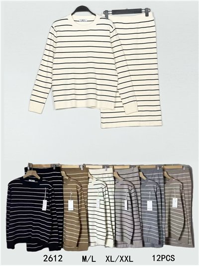 Conjunto Jersey rayas + Falda midi 2