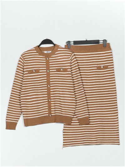 Conjunto Jersey rayas detalle botones + Falda midi