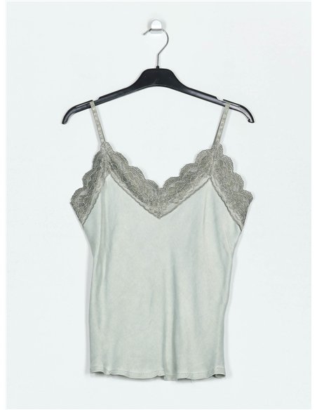 Faded-effect top with lace