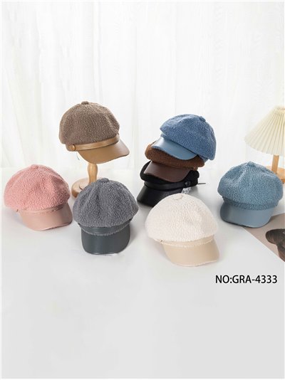 Gorra borreguito con visera efecto piel 2