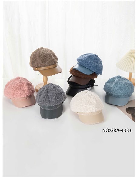 Gorra borreguito con visera efecto piel