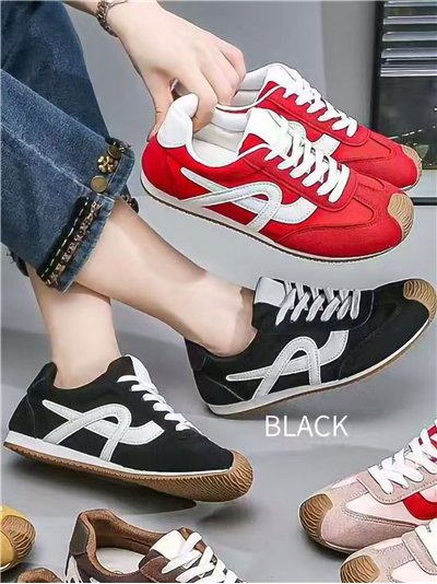 Deportiva retro con puntera reforzada