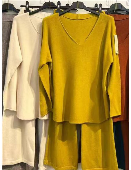 Conjunto Jersey cuello pico + Pantalón