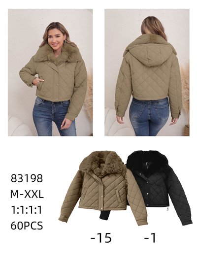 Anorak corto acolchado cuello pelo 2