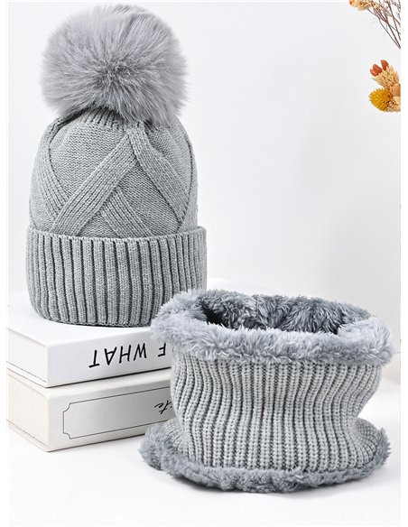 Conjunto Gorro trenzado con pompón + Cuello polar
