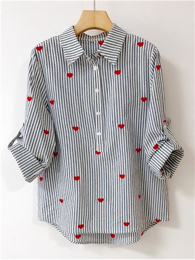 Blusa rayas con corazones bordados