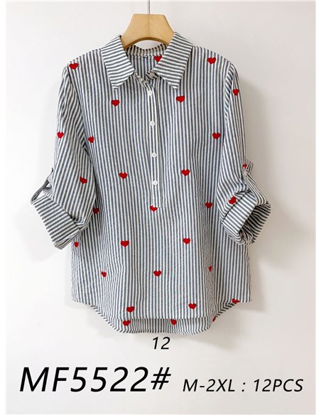 Blusa rayas con corazones bordados