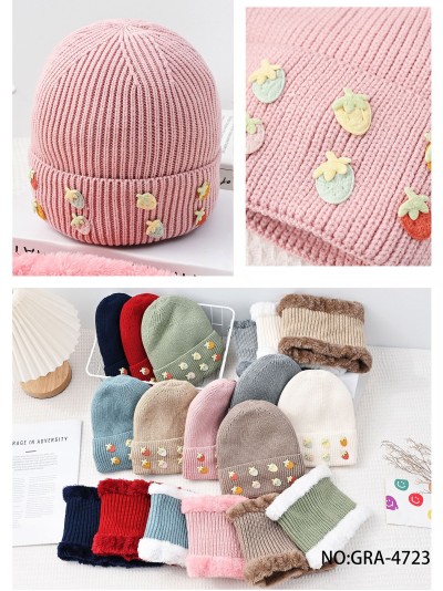 Conjunto Gorro infantil punto con frutas +  Cuello pelo 2