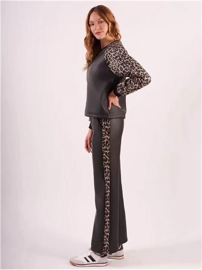 Conjunto Sudadera animal print con forro polar + Pantalón
