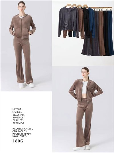 Conjunto Chaqueta terciopelo con capucha + Pantalón 2