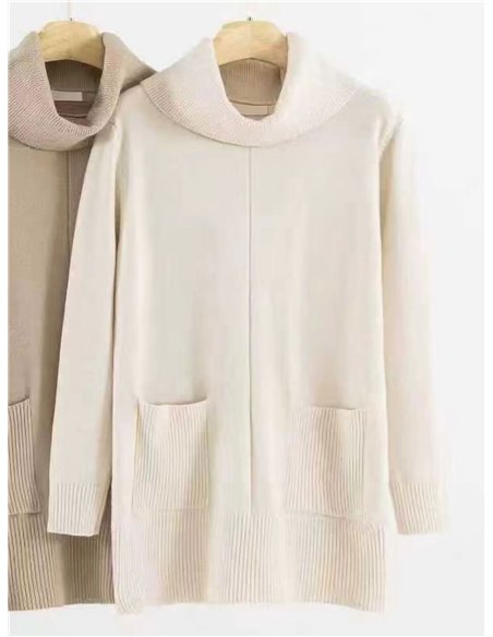 Roll neck long sweater with pockets