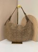 Bolso hobo piel serraje con tachas