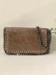 Borsa a tracolla in pelle con catene