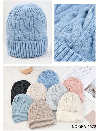 Gorro beanie trenzado con brillo 2