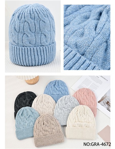 Gorro beanie trenzado con brillo