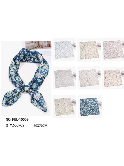 Pañuelo pequeño efecto seda cuadrado florecitas 2