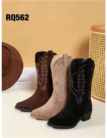 Bota cowboy media caña bordada