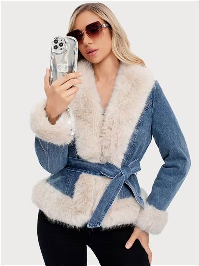 Cazadora denim cinturón cuello pelo
