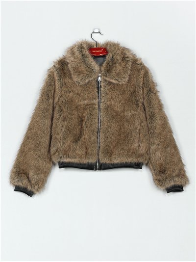 Chaqueta corta efecto pelo