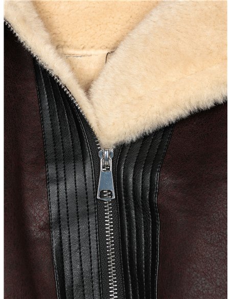 Abrigo efecto ante con capucha y cinturón