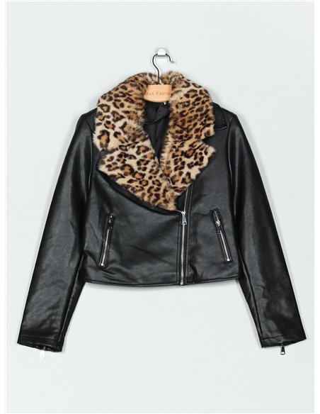 Chaqueta biker efecto piel cuello de pelo animal print