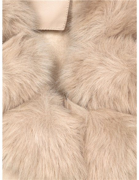 Chaqueta biker efecto piel con cuello de pelo