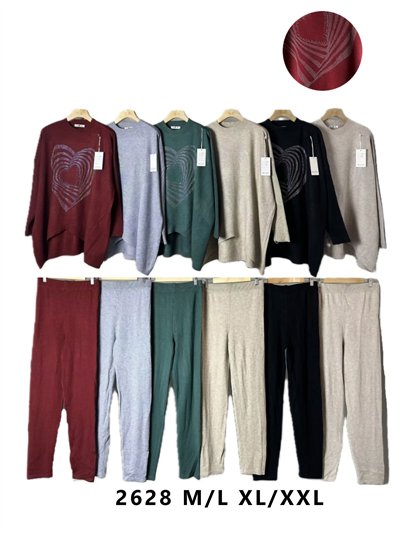 Conjunto Jersey amplio corazones con strass + Pantalón 2