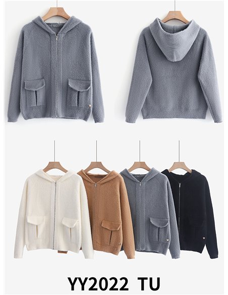 Chaqueta de punto pelo con capucha y bolsillos