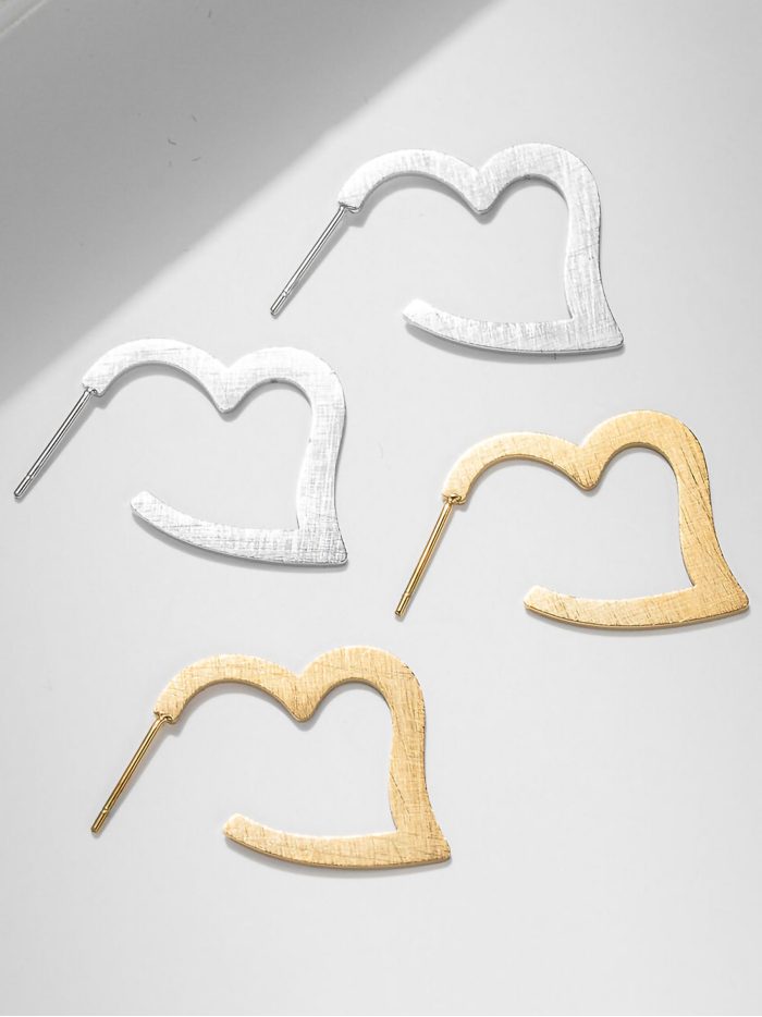 Pendientes silueta corazón