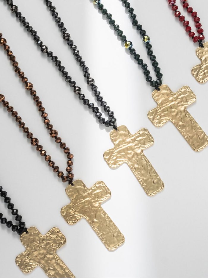 Collar largo abalorios colgante cruz