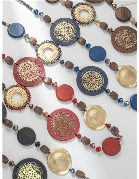 Collar largo medallón en cordón