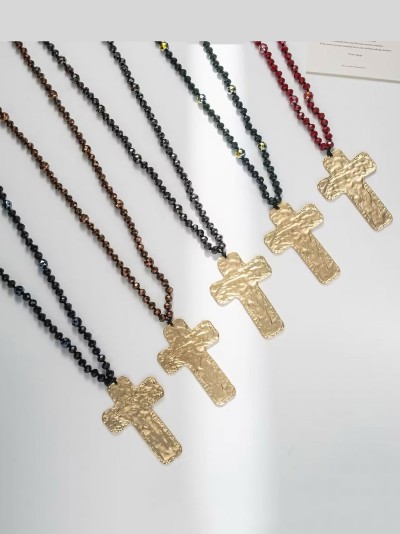 Collar largo abalorios colgante cruz