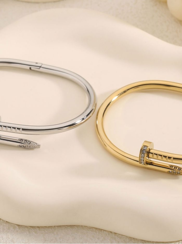 Pulsera rígida clavo con circonitas - Acero inoxidable