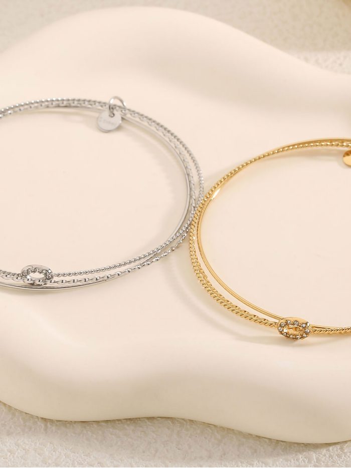 Pulsera triple aros charm ovalado con circonitas - Acero inoxidable