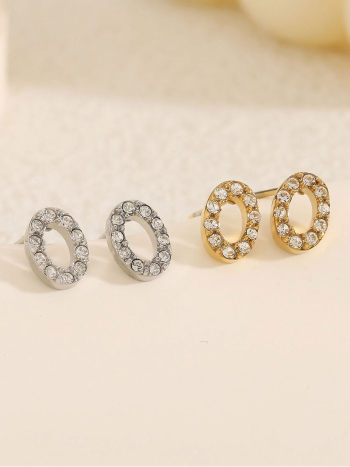 Pendientes ovalado con circonitas - Acero inoxidable