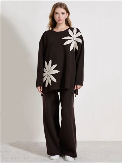 Co-Ord Embroidered daisy sweater + Trousers