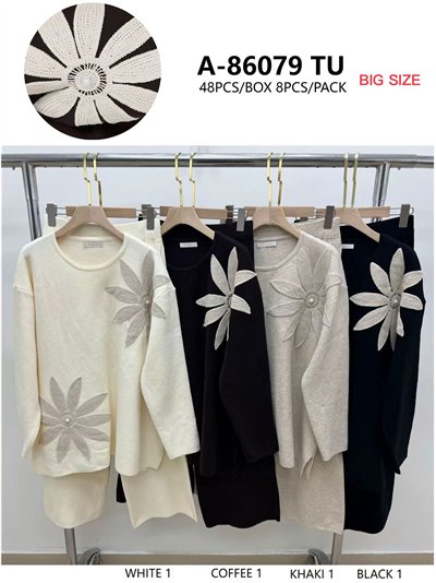 Co-Ord Embroidered daisy sweater + Trousers 2