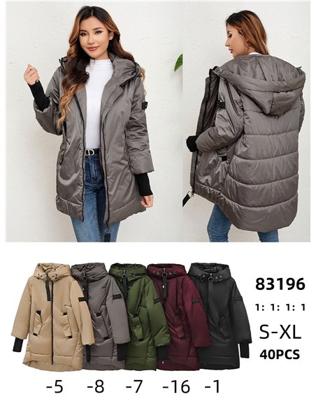 Anorak amplio capucha